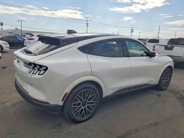 2025 FORD MUSTANG Premium
