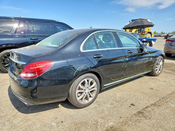 2016 MERCEDES-BENZ C C300