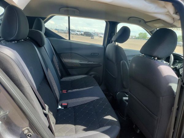 2019 NISSAN KICKS