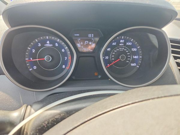 2016 HYUNDAI ELANTRA