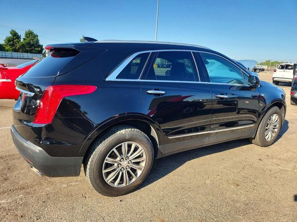 2017 CADILLAC XT5 Luxury
