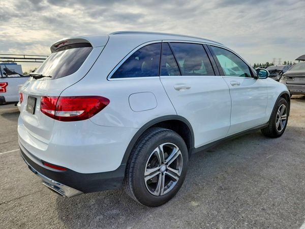 2016 MERCEDES-BENZ GLC GLC300