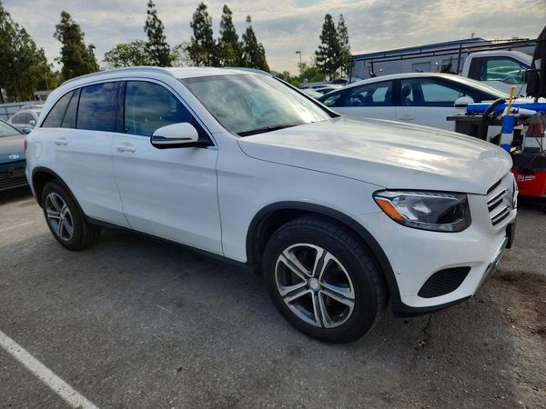 2016 MERCEDES-BENZ GLC GLC300