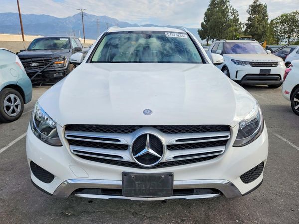 2016 MERCEDES-BENZ GLC GLC300