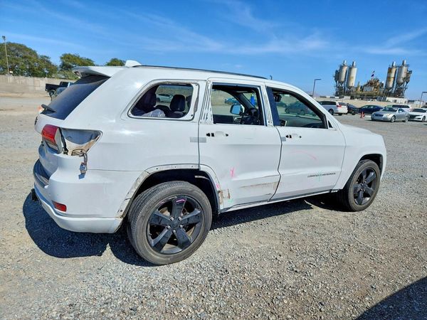 2015 JEEP GRAND CHEROKEE LAREDO 4X2
