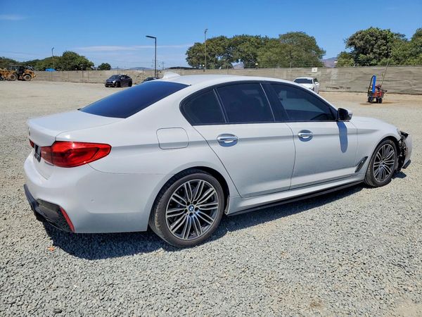 2018 BMW 530
