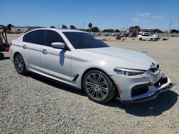 2018 BMW 530
