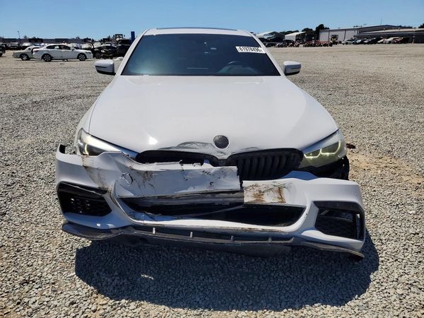 2018 BMW 530