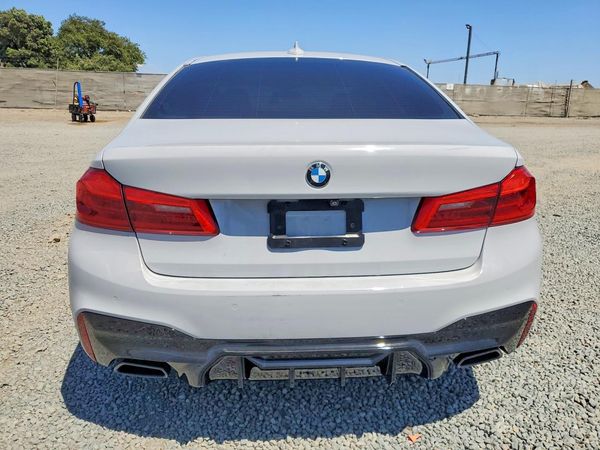 2018 BMW 530