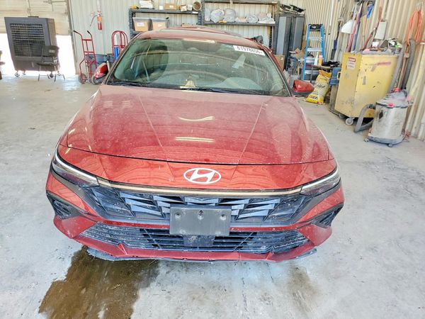 2024 HYUNDAI ELANTRA