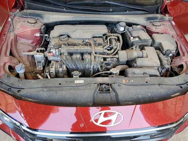 2024 HYUNDAI ELANTRA