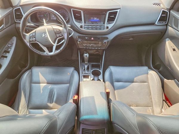 2017 HYUNDAI TUCSON