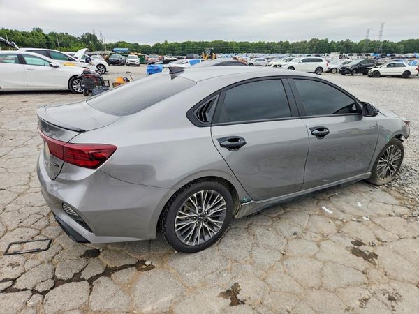 2022 KIA FORTE GT Line