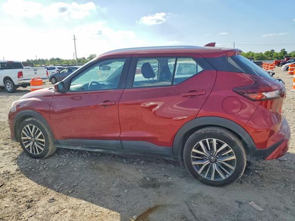 2021 NISSAN KICKS