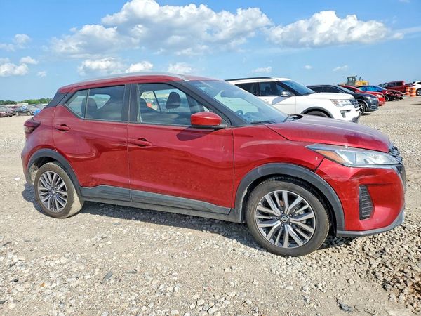 2021 NISSAN KICKS