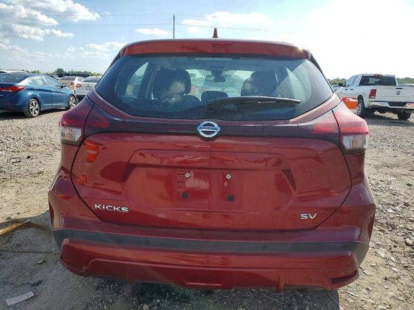 2021 NISSAN KICKS