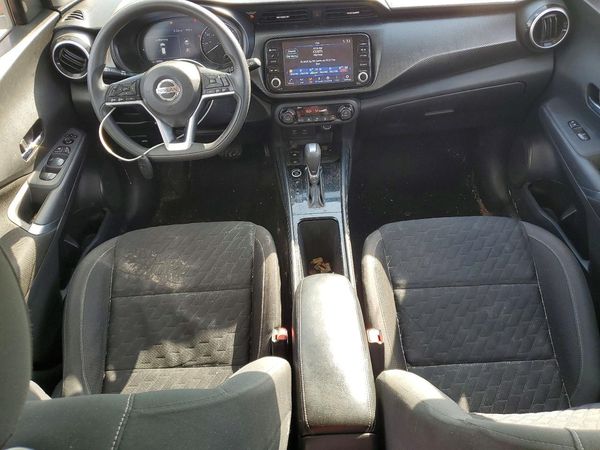 2021 NISSAN KICKS
