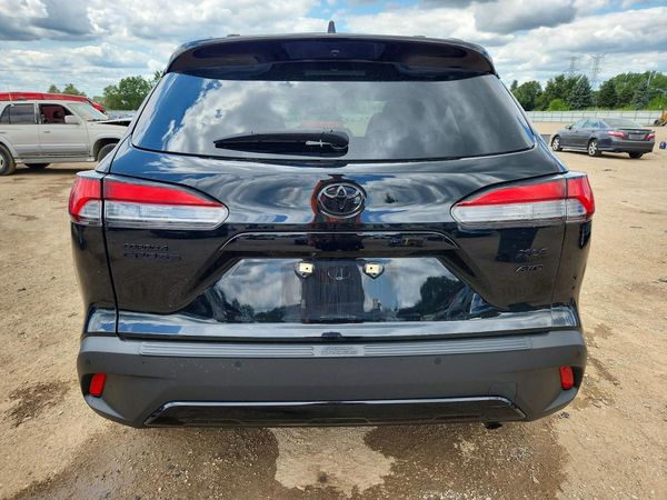 2023 TOYOTA COROLLA CROSS XLE