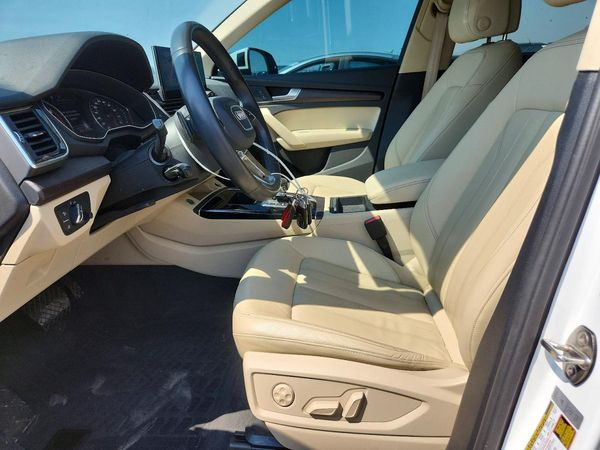 2021 AUDI Q5 quattro Premium