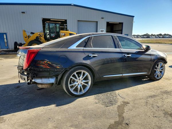 2015 CADILLAC XTS Premium