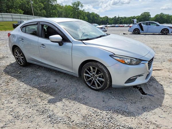 2018 MAZDA 3 Touring