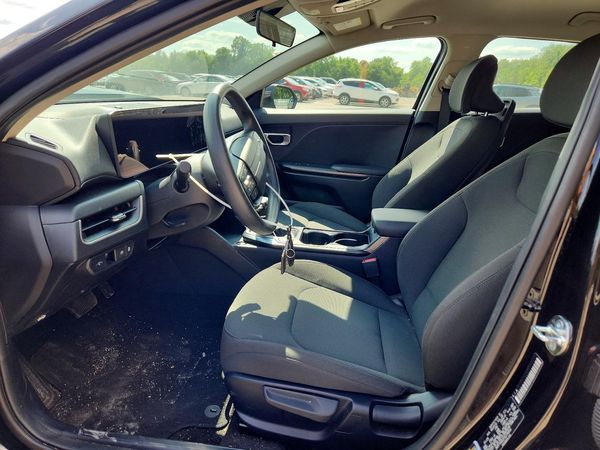 2026 KIA K4 LX, LXS