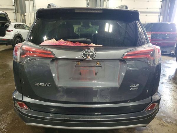 2018 TOYOTA RAV4 Adventure/XLE