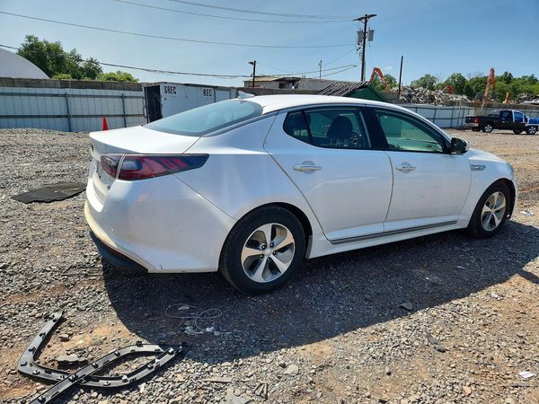 2014 KIA OPTIMA GL - Middle-low
