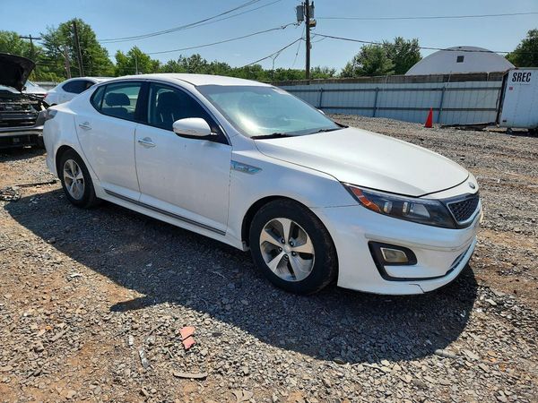 2014 KIA OPTIMA GL - Middle-low