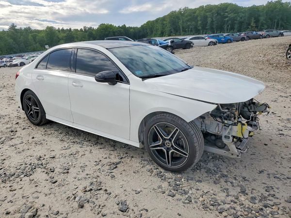 2019 MERCEDES-BENZ A