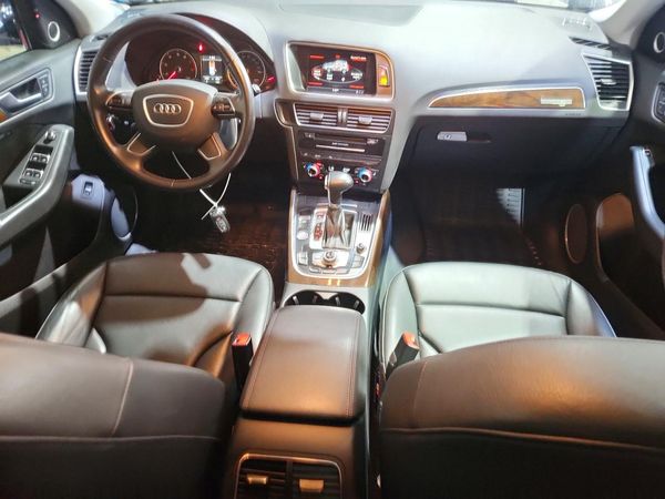 2017 AUDI Q5 quattro Premium Plus