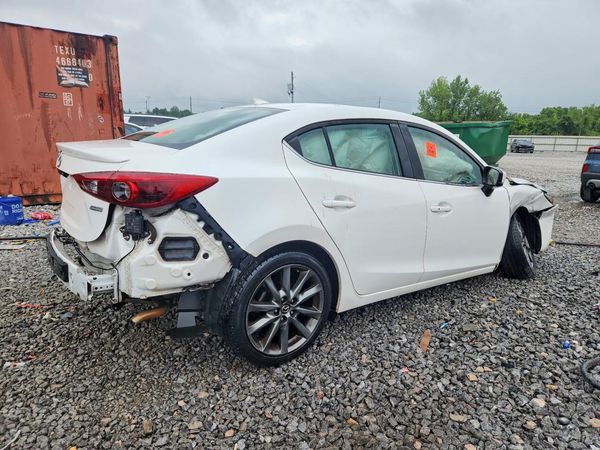 2018 MAZDA 3 Grand Touring