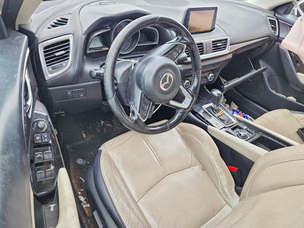 2018 MAZDA 3 Grand Touring