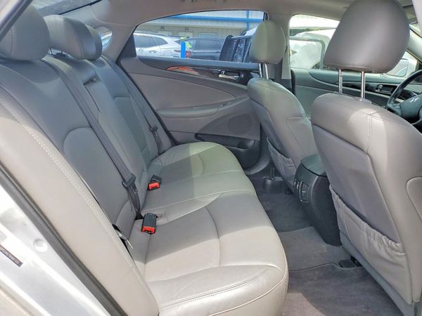 2013 HYUNDAI SONATA