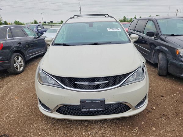 2017 CHRYSLER PACIFICA Touring L Plus