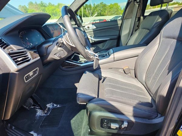 2020 BMW X7 xDrive40i