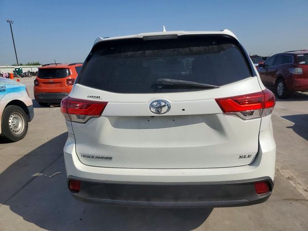2017 TOYOTA HIGHLANDER SE/XLE