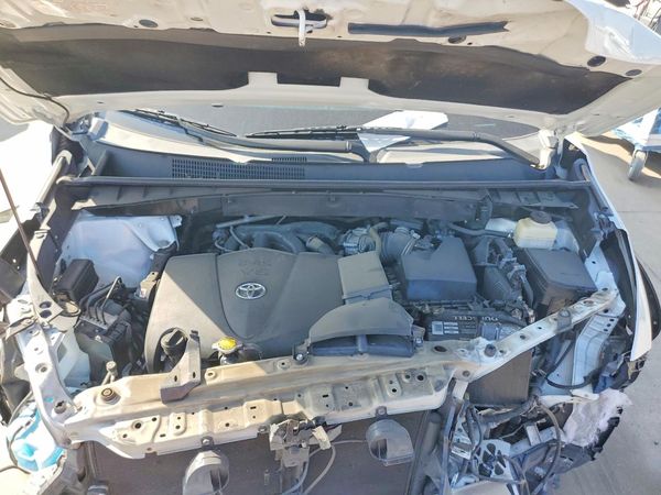 2017 TOYOTA HIGHLANDER SE/XLE