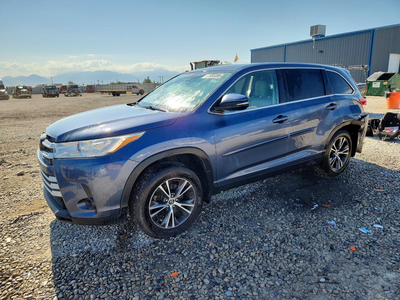 2019 TOYOTA HIGHLANDER LE/LE Plus