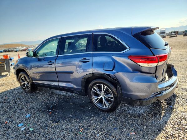2019 TOYOTA HIGHLANDER LE/LE Plus