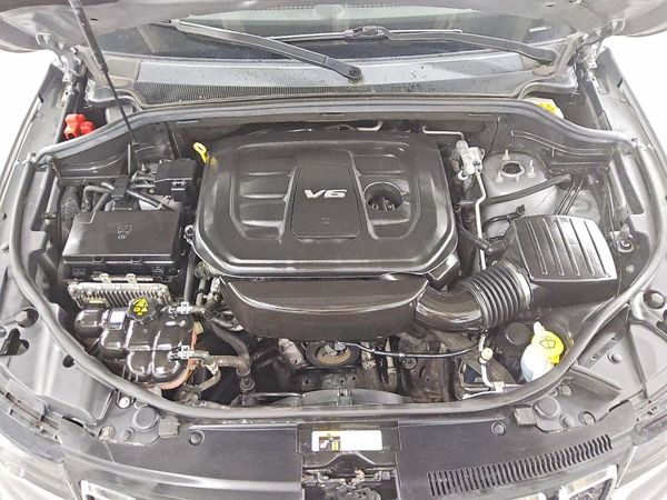 2018 JEEP GRAND CHEROKEE Limited — Engine bay
