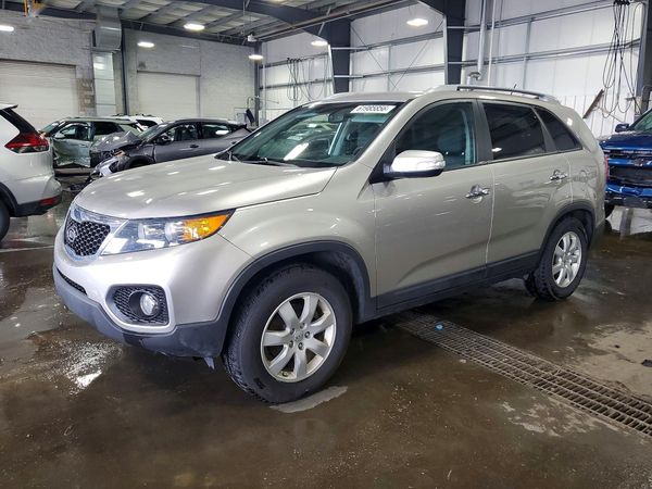 2013 KIA SORENTO Base / LX