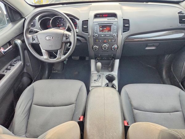 2013 KIA SORENTO Base / LX