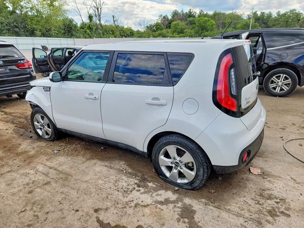 2018 KIA SOUL Base