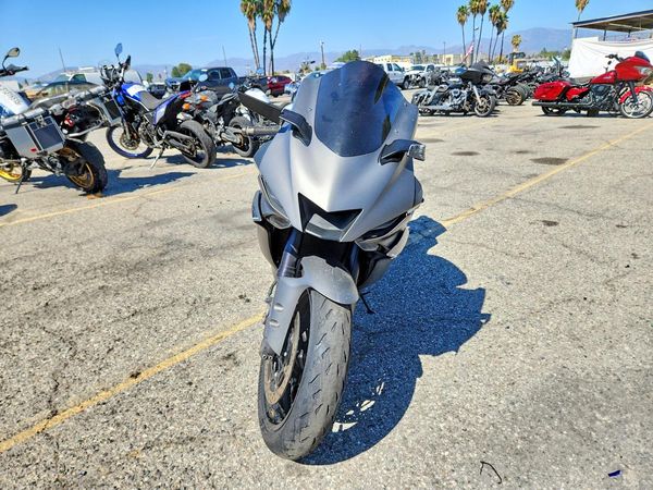 2018 YAMAHA YZFR6