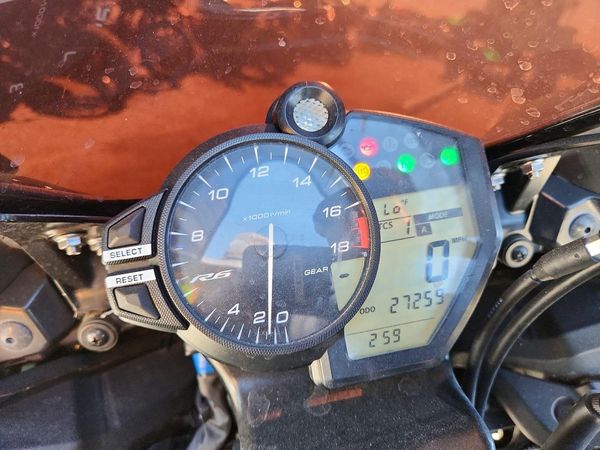 2018 YAMAHA YZFR6