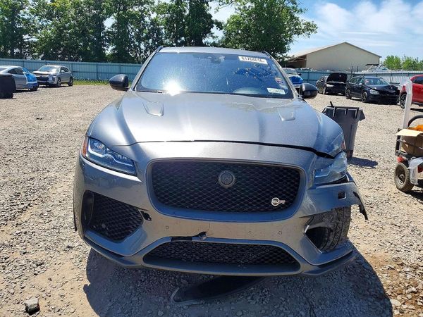 2019 JAGUAR F-PACE SVR