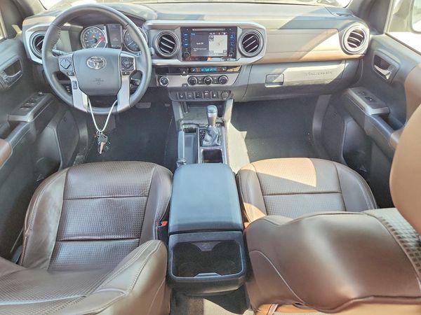 2016 TOYOTA TACOMA Limited