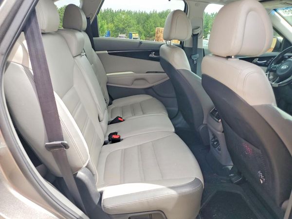 2016 KIA SORENTO SX / SX Limited