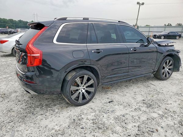 2016 VOLVO XC90